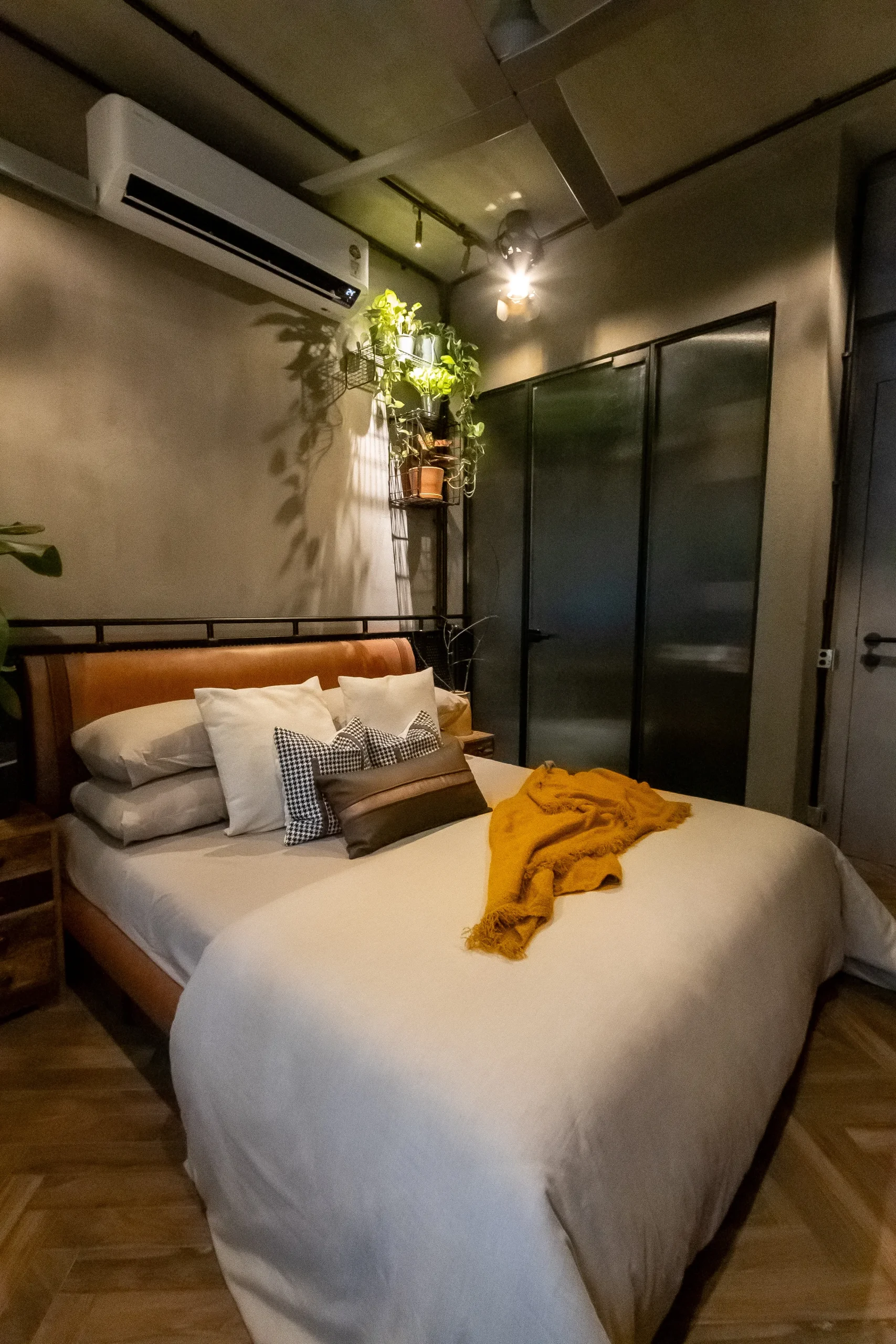 Raw Luxe Haven